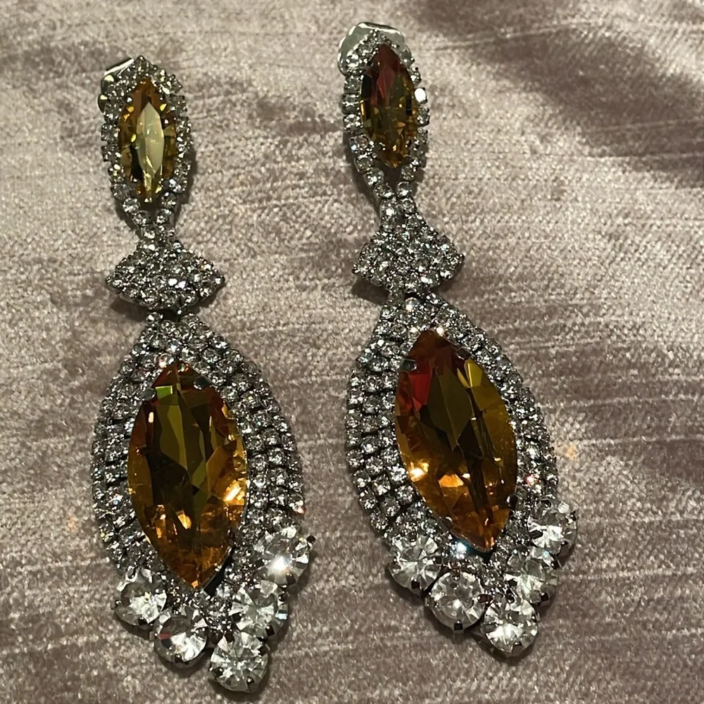 Yellow & White Austrian Crystal Earrings 3” long NWOTS - Picture 3 of 7
